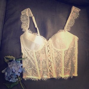 NWT Victoria’s Secret Unlined Lace-up Bustier XS